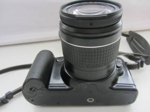 Canon EOS 3000 S.L.R. Canon EF 28-80m 3.5-5.5ii Lens No Fungus or Haze.-Very Good Condition.