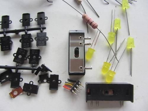 HO Scale Combo Parts-As per photos