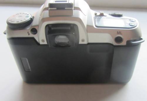 Pentax MZ-30-Shutter Fires Smoothly.