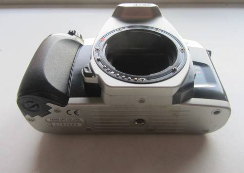 Pentax MZ-30-Shutter Fires Smoothly.