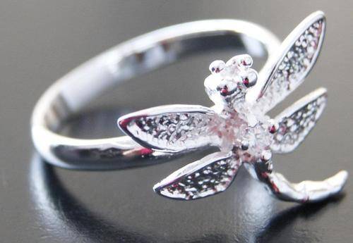 *Crazy Sale* 925 Stamped Sterling Silver Dragonfly Ring (size 8)