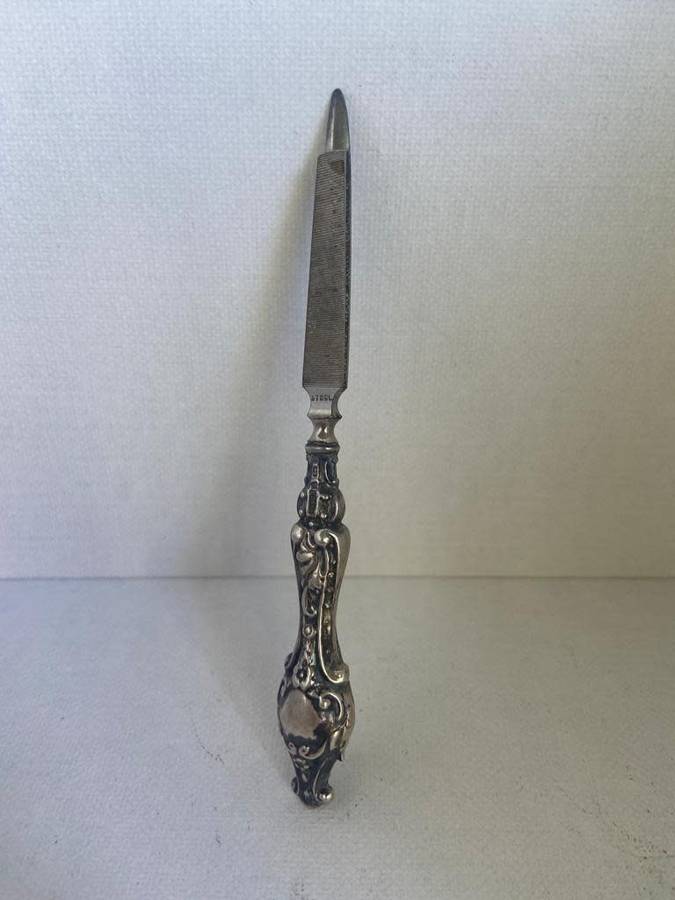 Silver grooming set