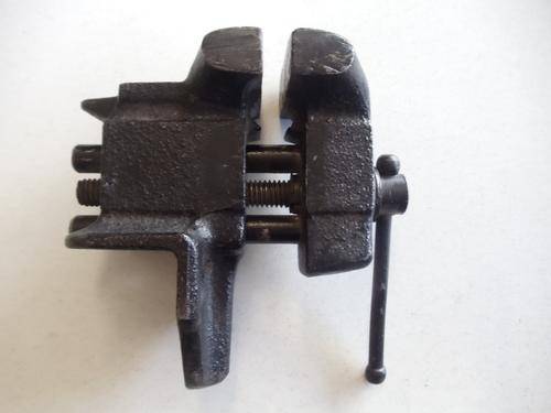Miniature table vise with anvil horn
