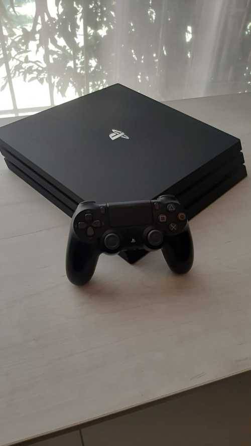 PS4 Pro 1TB (System Software 9.00)