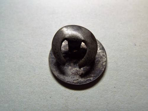 RARE COLECTABLE M K  , badge  .....