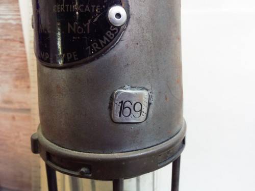 NICE AND RARE MINERS LAMP: THE WOLF SAFETY LAMP : HOOK ON TOP FOR HANGING