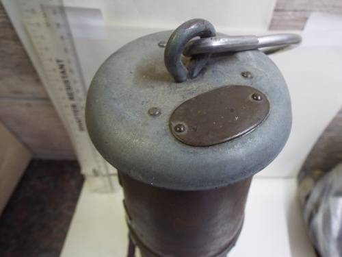 NICE AND RARE MINERS LAMP: THE WOLF SAFETY LAMP : HOOK ON TOP FOR HANGING