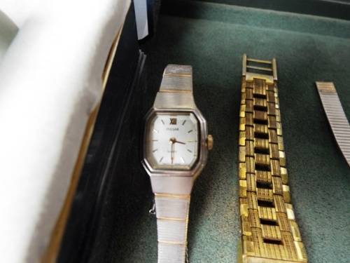 9 x old ladies watches,, lot from eastate