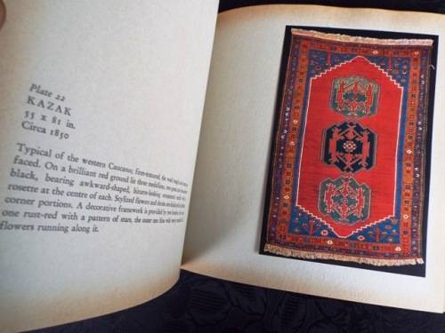 ORIENTAL Carpets & Rugs ~ Thames and Hudson ~ Collectable book.  ,for the collector RARE FOUND