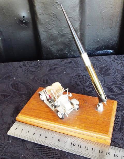 VINTAGE pen holder with car
