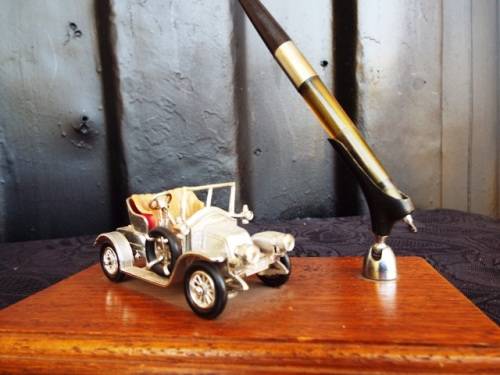 VINTAGE pen holder with car