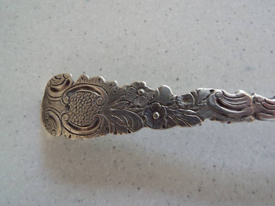 Antique silver  spoon  with hallmarks T W  (1766/77) 43 grams of silver super antique