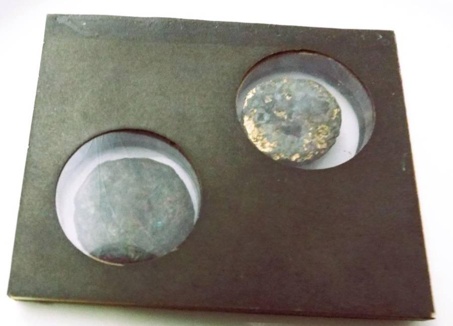 RARE Ancient Roman  Coins (i can not see whats on them )