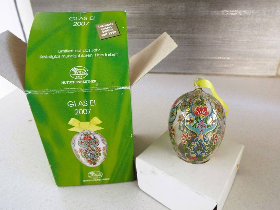 VTG Hutschenreuther Glass Crystal Egg Ornaments 2007 With Box