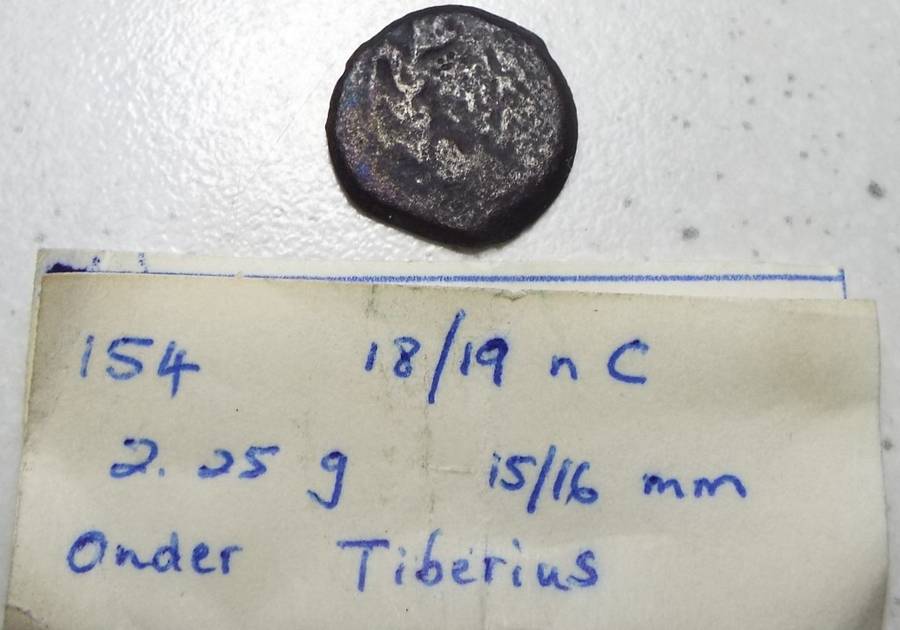 RARE Ancient Roman  Coin ,,,2000 year old coin (G)