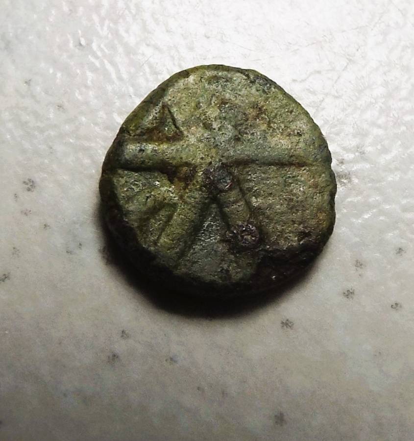 RARE Ancient Roman  Coin ,,,2000 year old coin (H)