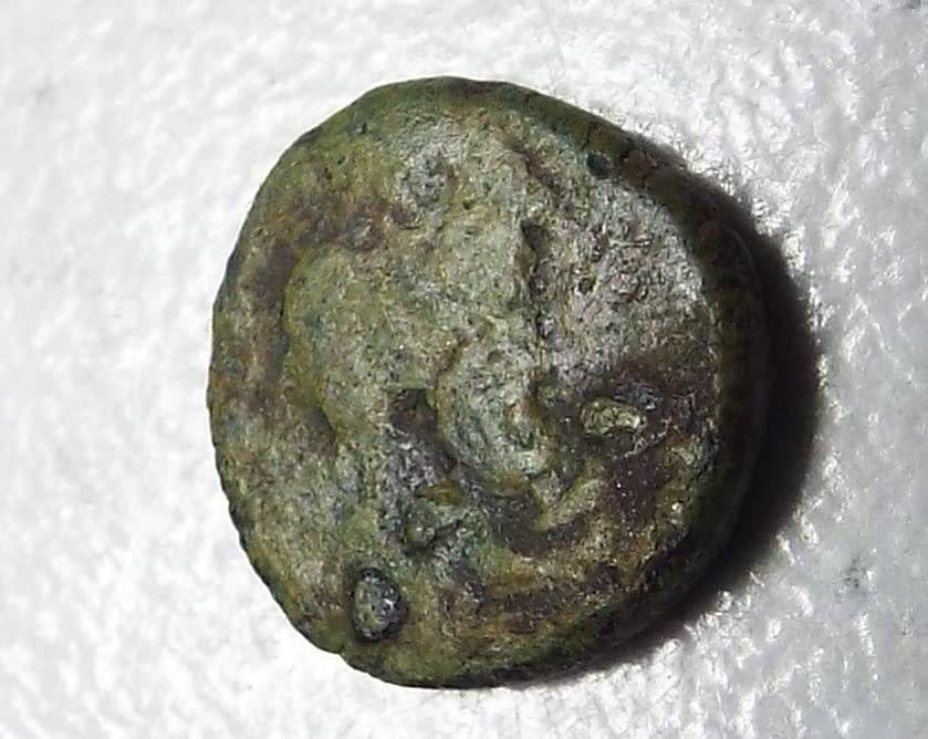 RARE Ancient Roman  Coin ,,,2000 year old coin (H)