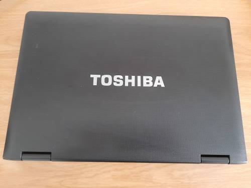VERY LATE ENTRY!! MINT CONDITION TOSHIBA TECRA M11_i5 CPU_500GIG HDD_4 GIG RAM LAPTOP