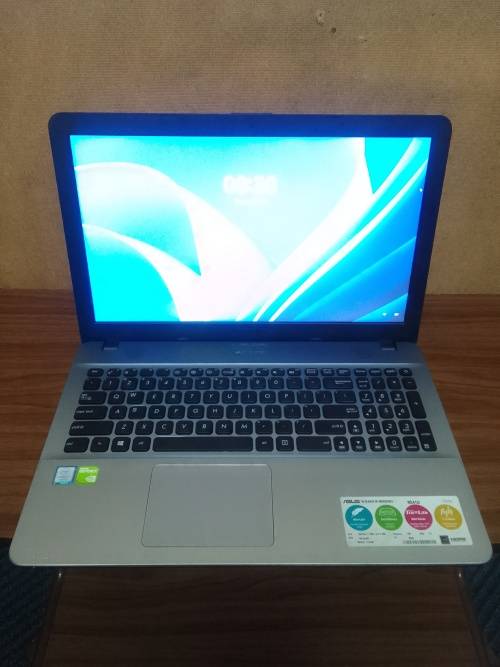 Asus X541U**Core i7 7th Gen CPU_8Gig Ram_1Tb HDD_Geforce 920M Graphics_Windows 11 Pro Laptop**