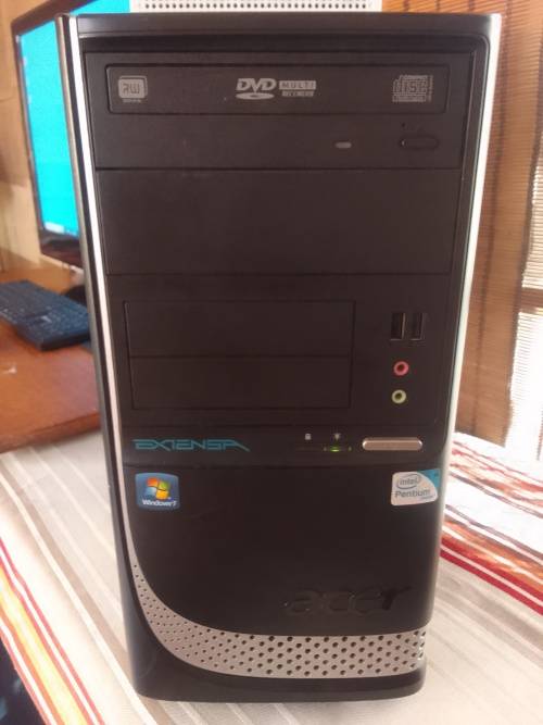 Starter Desktop Computer - Very Clean And Neat