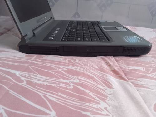 OLD MODEL ACER TRAVELMATE 2500 LAPTOP