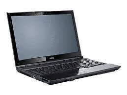 FUJITSU AH532 CORE i5/4 Gig Ram Laptop---Very Good Physical Condition (Read)