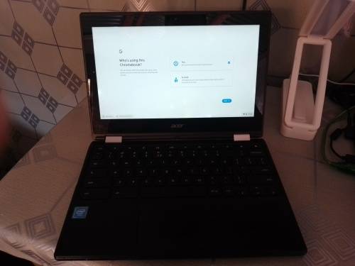 Acer Chromebook R11 C738T-C9SH 11.6` Celeron Notebook - Intel Celeron N3060, 32GB HDD, 4GB RAM