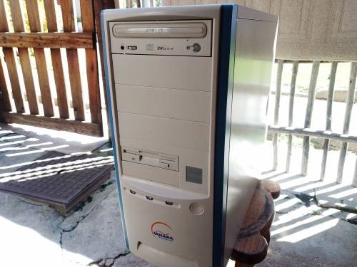 SAHARA/ASUS DESKTOP COMPUTER (RATHER OLD SPECS)
