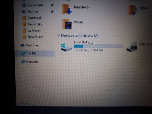 HP 250 G3 LAPTOP - i3 4005U / 8 GIG RAM - BRAND NEW BATTERY INSTALLED