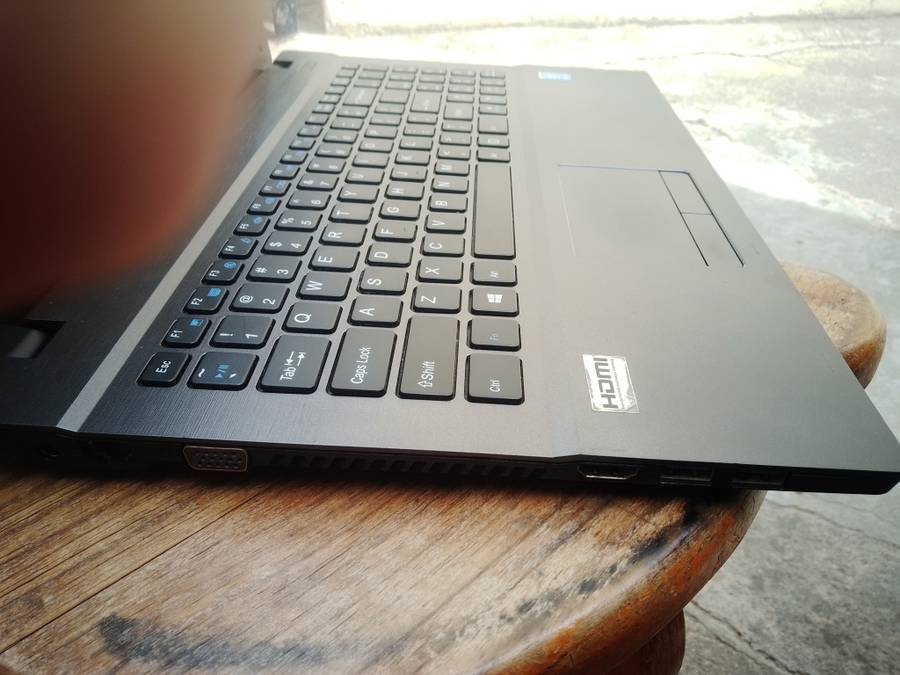 MECER W550 -- Core i3 4000M, 4 Gig Ram, 320 Gig HDD, Intel HD 4600 GFX, GOOD BATTERY&GOOD CONDITION