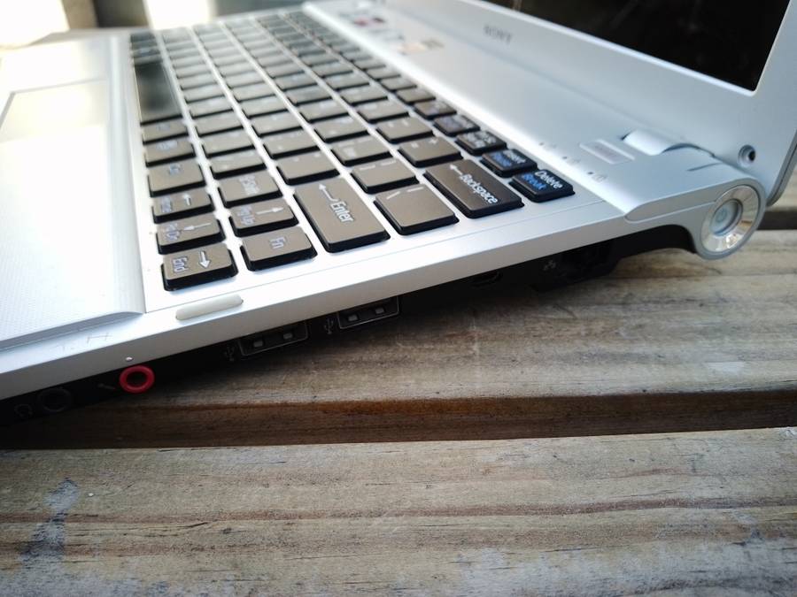 Sony Vaio PCG-31211W (Please Read Add)
