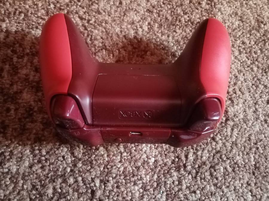 Xbox Controllers. Excellent Condition. 2 Available Red/White