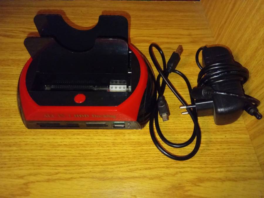 ALL-IN-ONE HDD Docking Station ***RETAILS FOR R499***