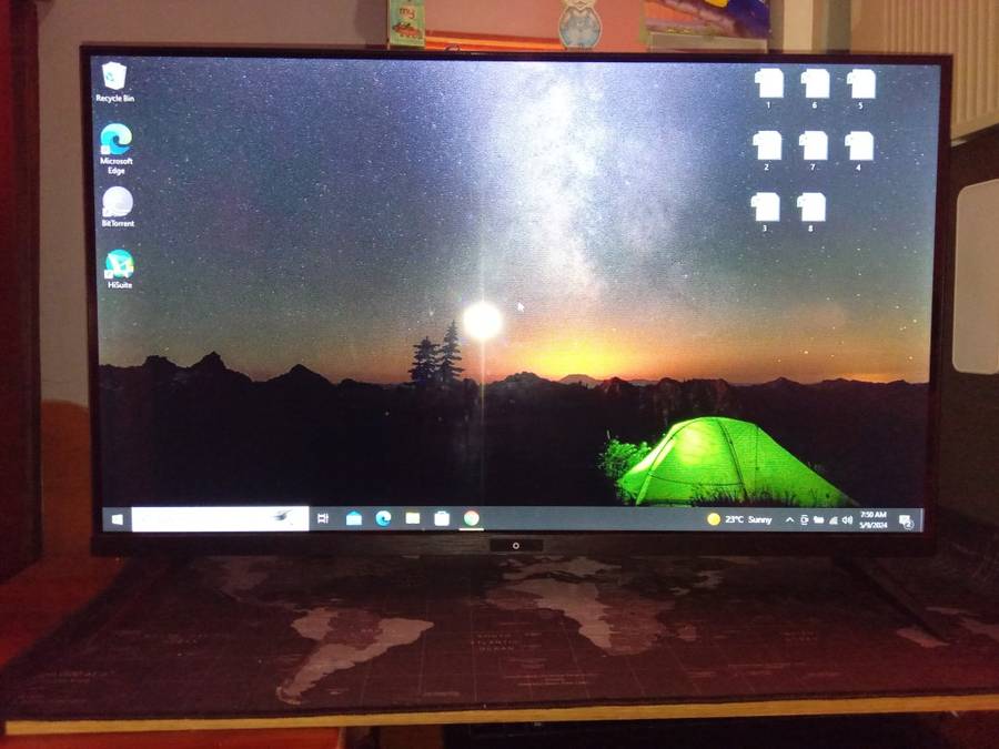 0-LED HD 32` TV/COMPUTER SCREEN