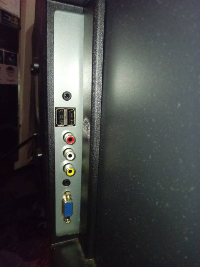 0-LED HD 32` TV/COMPUTER SCREEN