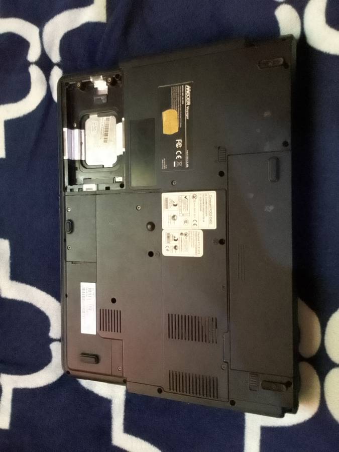 Mercer Voyager Laptop (Read)