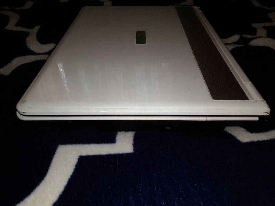 Mercer Voyager Laptop (Read)