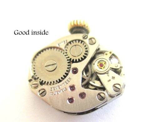 A LADIES VINTAGE NIVADA MECHANICAL WATCH IN WORKIMG ORDER--17 JEWELS