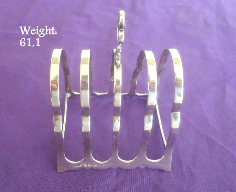 A HALLMARKED SILVER TOAST RACK (B) WEIGHT: 61,1 gram