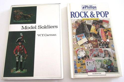 2 SMALL COLLECTORS BOOKS