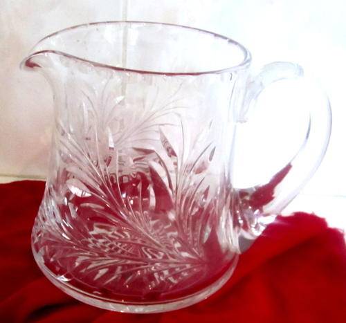 A STUNNING LARGE CRYSTAL JUG.