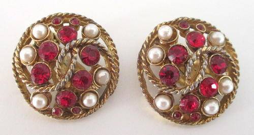 A PAIR OF VINTAGE EARRINGS .