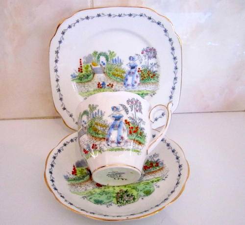 A PRETTY BELL CHINA TRIO