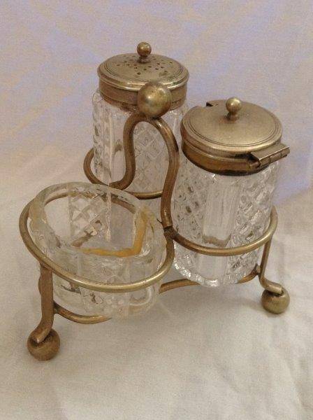 Silver plated and glass condiment set - vintage - R1 NR