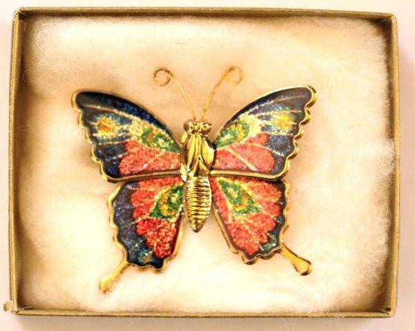 EXQUISITE BUTTERFLY BROOCH - AVON 1970'S - UNWORN IN ORIGINAL BOX