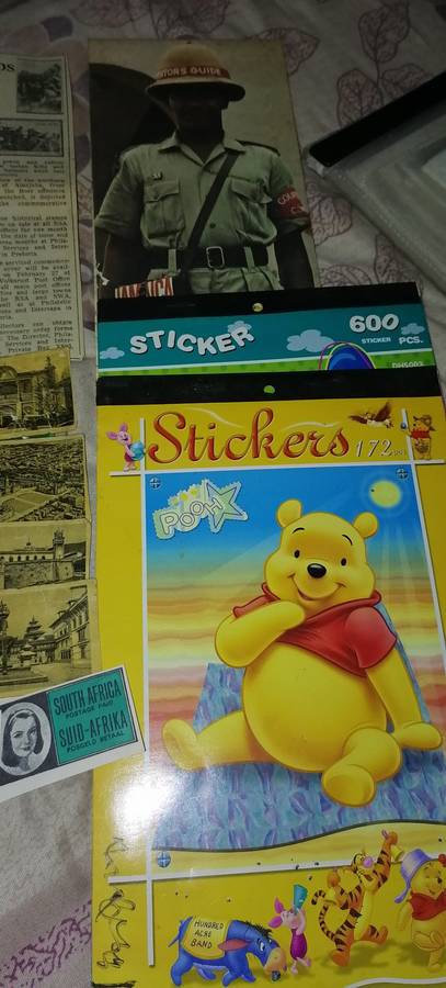 VARIOUS COLLECTABLE ITEMS