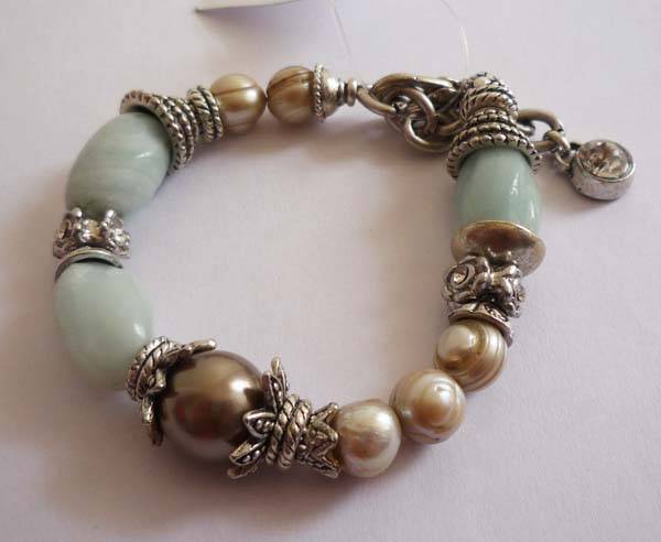 LOVELY AMAZONITE GEMSTONE AND FRESHWATER PEARL BRACELET!!