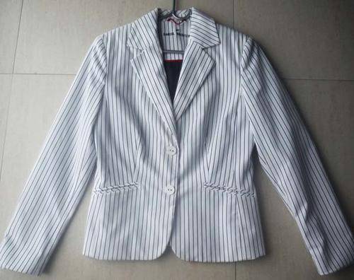 GORGEOUS STRIPED DANIEL HECHTER BLAZER!