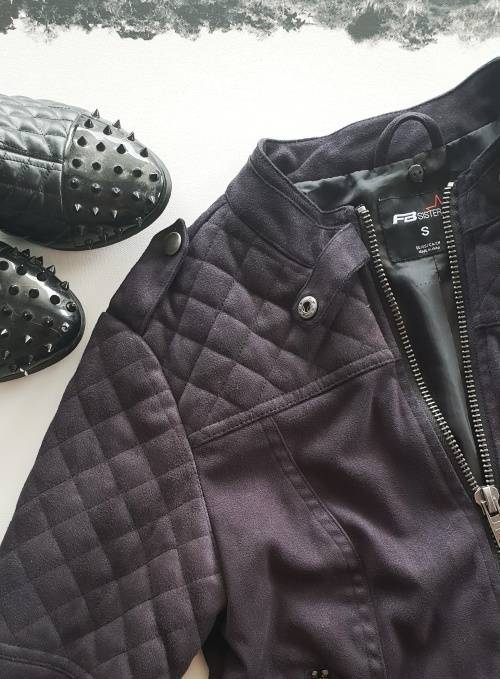 TRENDY BLACK FB SISTER JACKET!