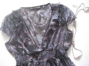 LOVELY FLORAL YDE TOP AND DESIGNER ANTIQUE SILVER CHARM NECKLACE!!